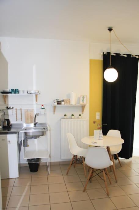 Comfy City Hideaway กาลามาตา ภายนอก รูปภาพ