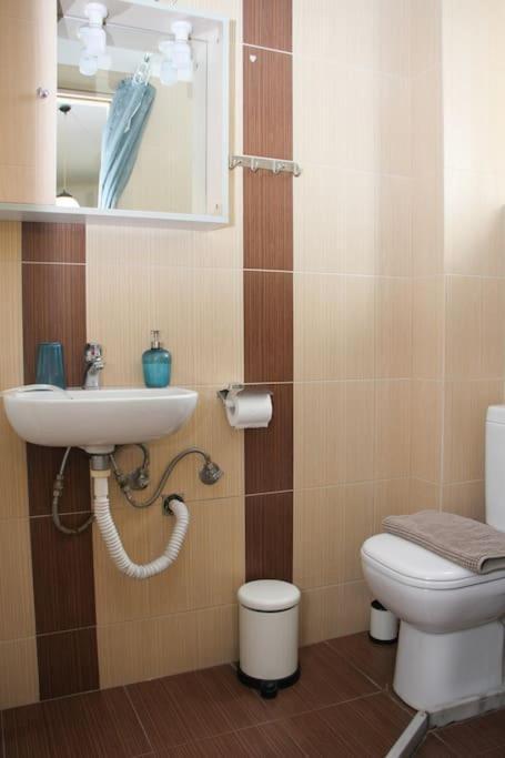 Comfy City Hideaway กาลามาตา ภายนอก รูปภาพ